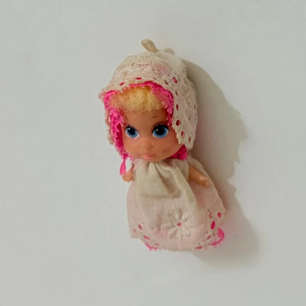 Vintage Mattel LIDDLE KIDDLES Teeter Time Baby Style 3817 1970 Doll Bonnet 2